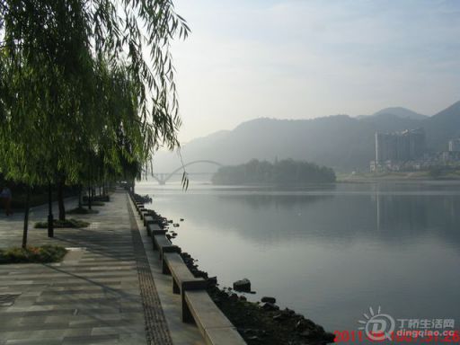 Ƭ 024.jpg