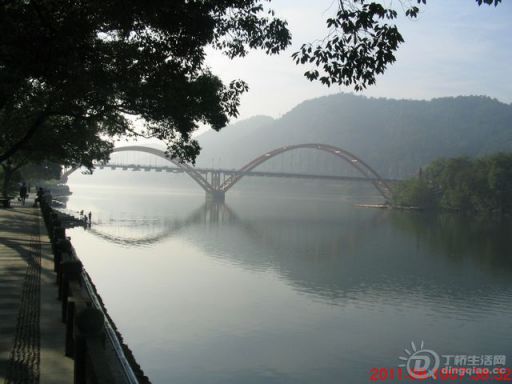 Ƭ 025.jpg