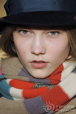 ʵɴƷƣmarc by marc jacobs.jpg